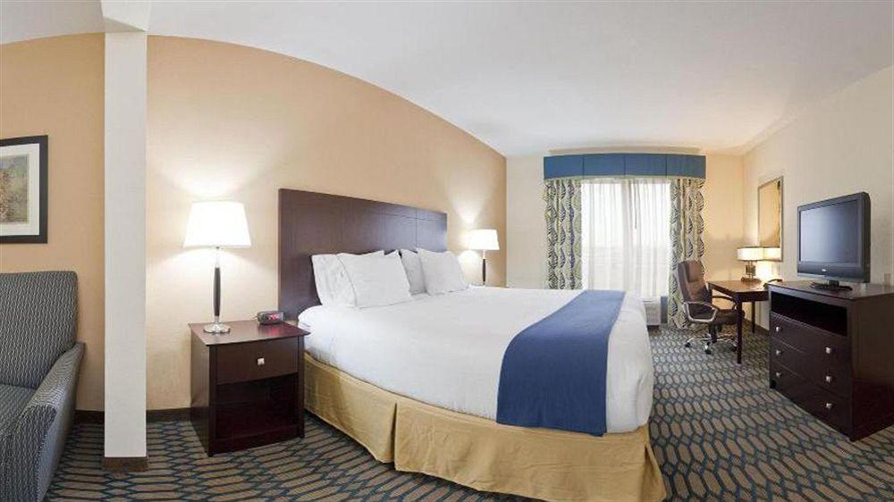 Holiday Inn Express - Andalusia By Ihg מראה חיצוני תמונה