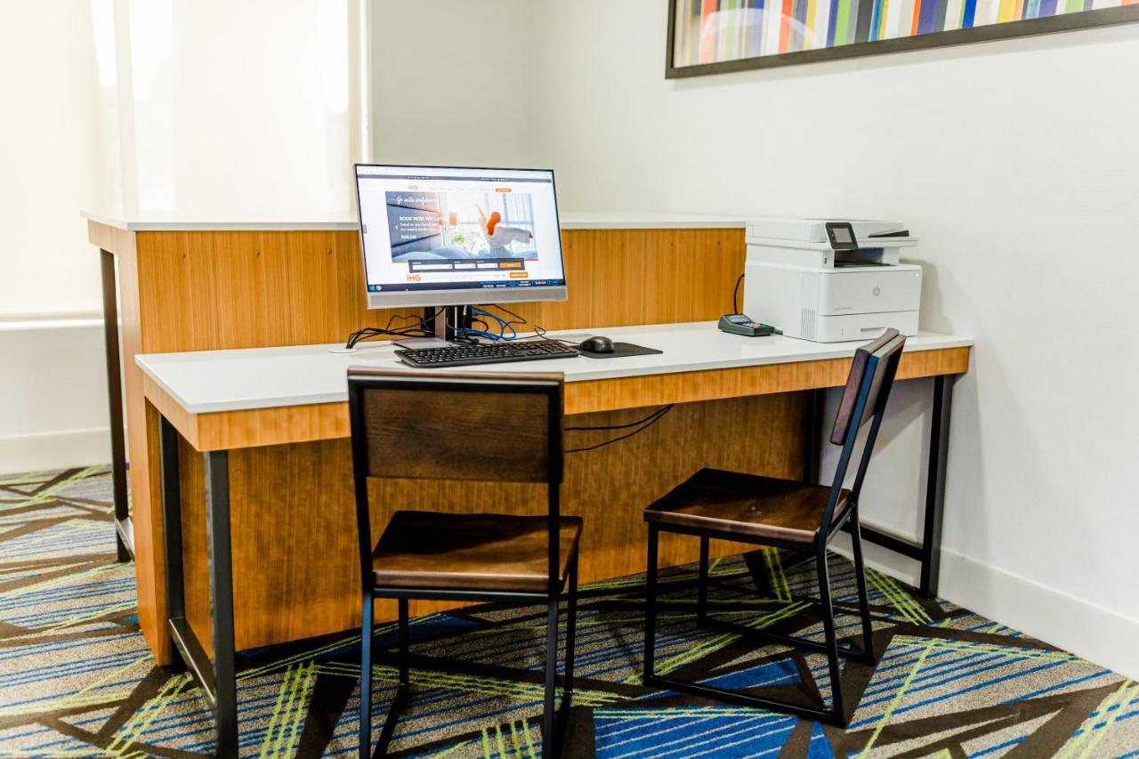Holiday Inn Express - Andalusia By Ihg מראה חיצוני תמונה
