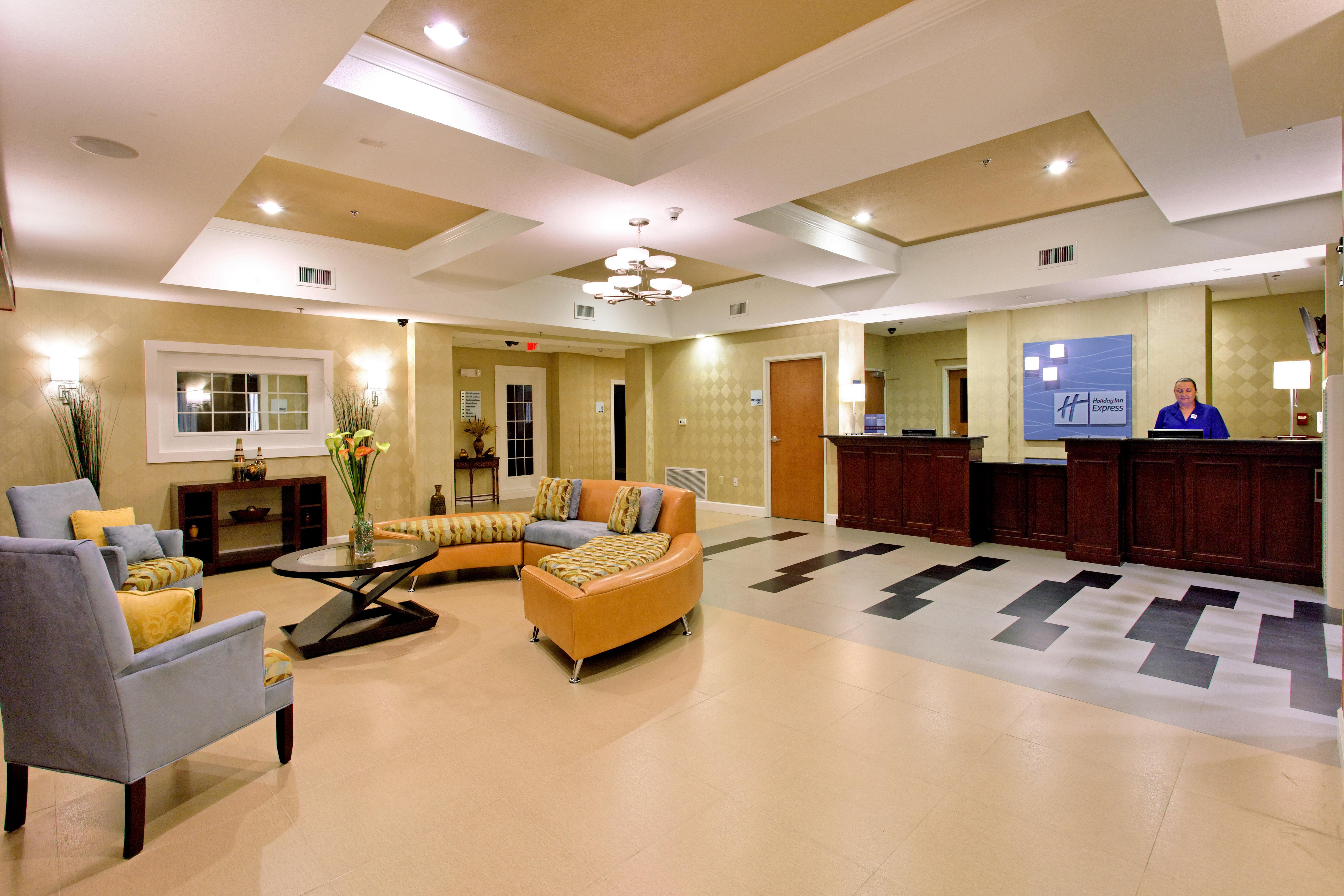 Holiday Inn Express - Andalusia By Ihg מראה חיצוני תמונה