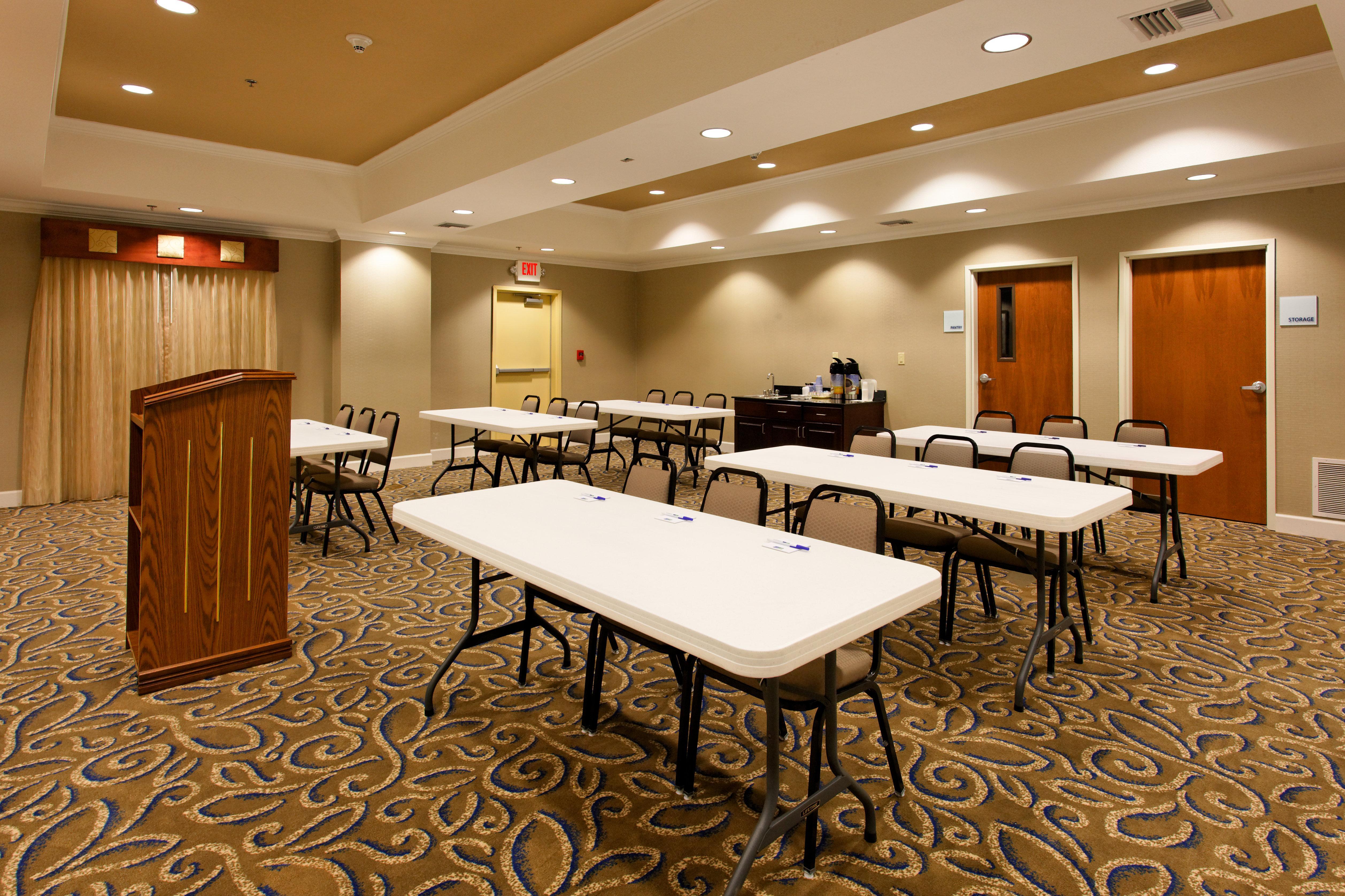 Holiday Inn Express - Andalusia By Ihg מראה חיצוני תמונה